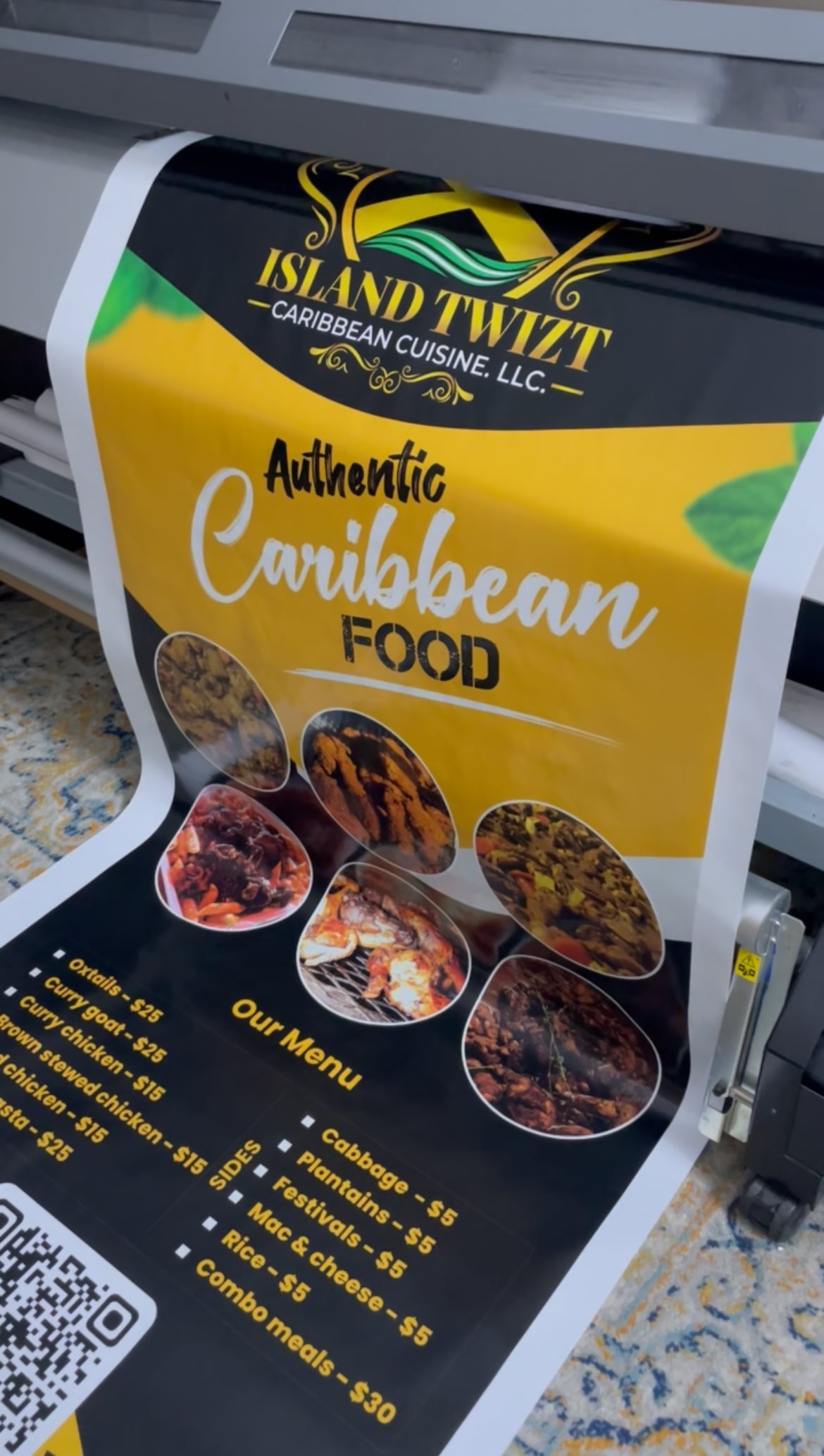 CUSTOM RETRACTABLE BANNER